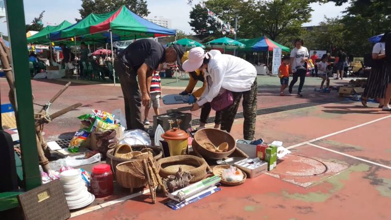 용인시청 벼룩시장 스케치